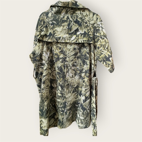 Farm foliage Printed Short Sleeve Robe Dress with Belt - Black & green jacket - Picture 2 of 6